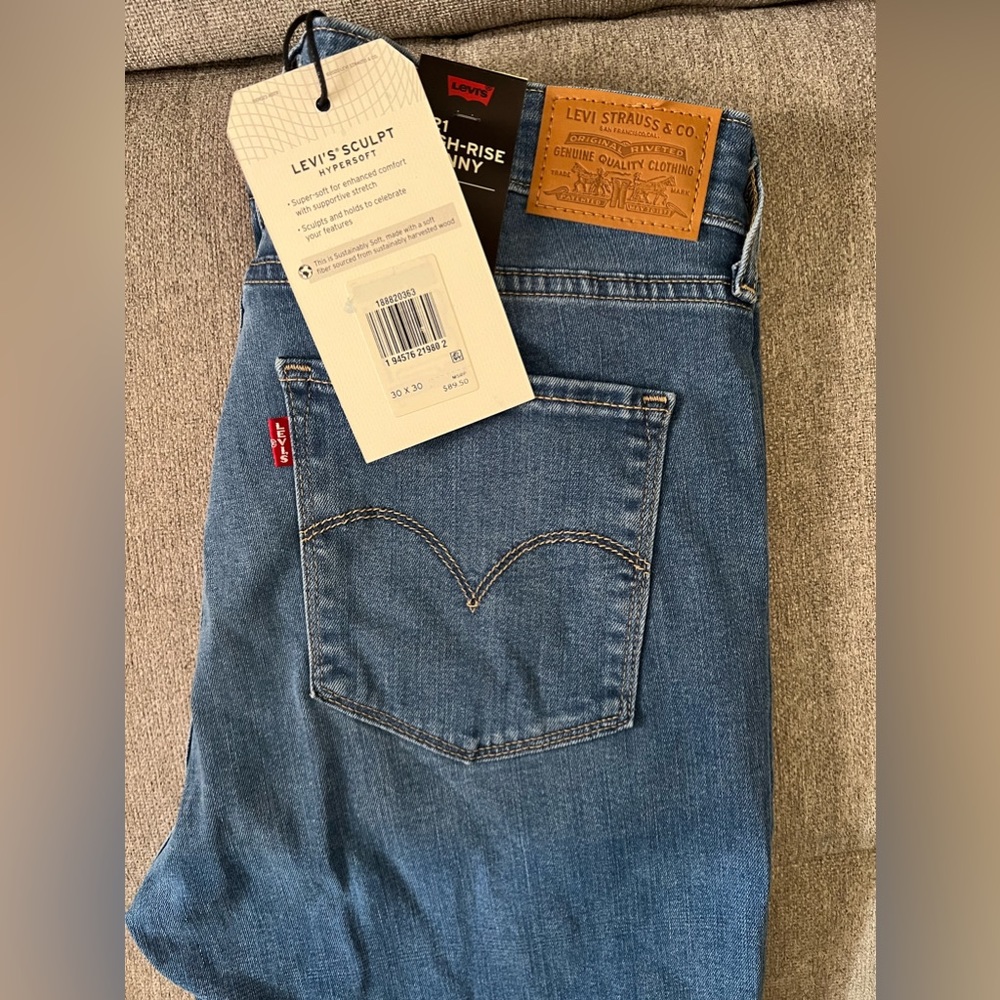 Levi’s High Rise Skinny Jeans